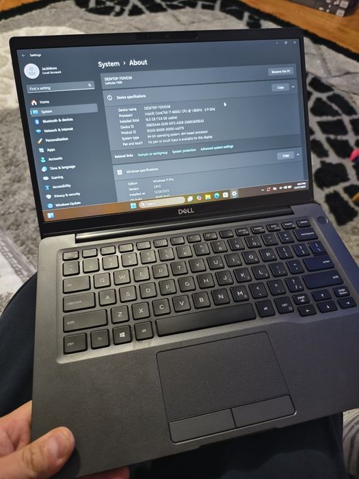 Laptop Dell 7400 i7 gen 8 16gb ram