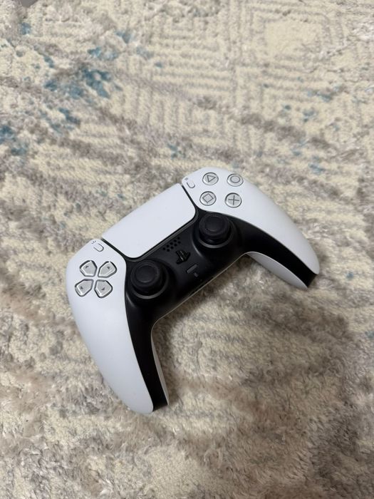 Продам Sony Playstation 5