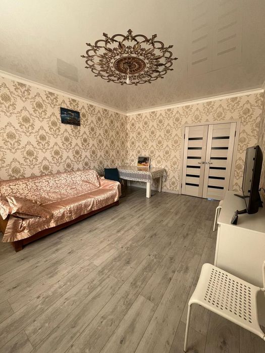 Продам 2х комнатную квартиру в 6 микрорайоне Болашак.