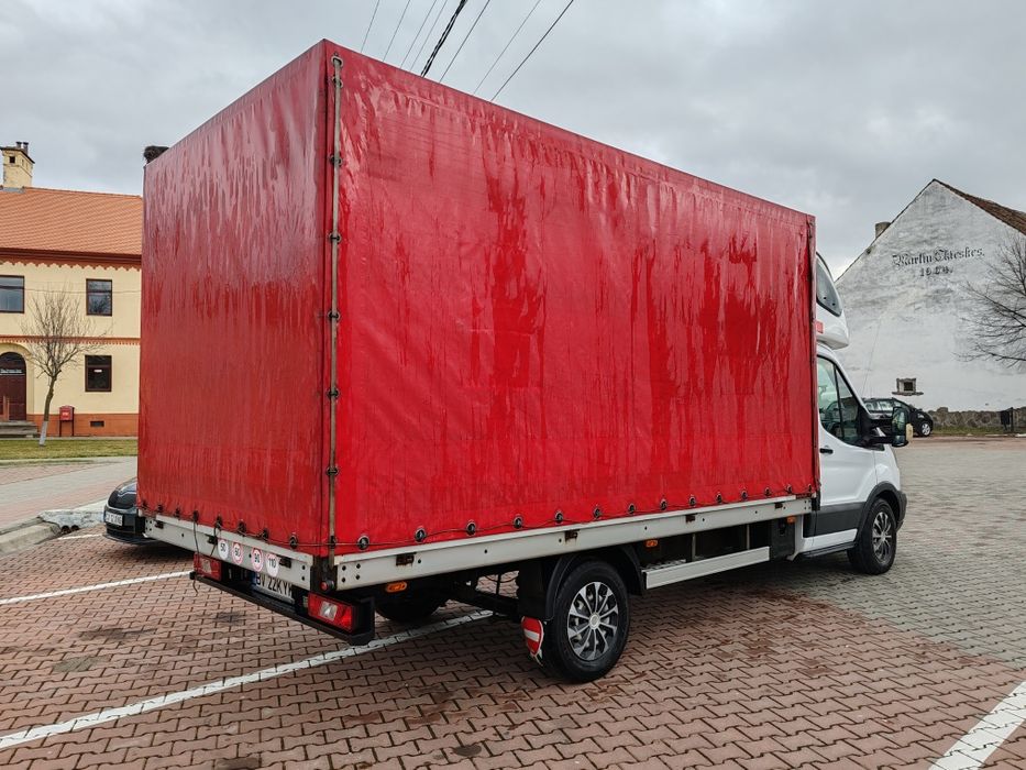 Ford transit cu prelata de 8 paleti