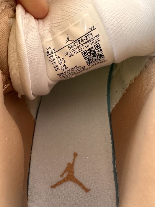 Jordan 1 Mid Tan Gum marime 39