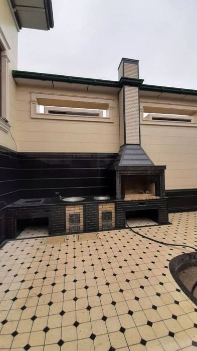 Извесняк, мрамор, гранит.