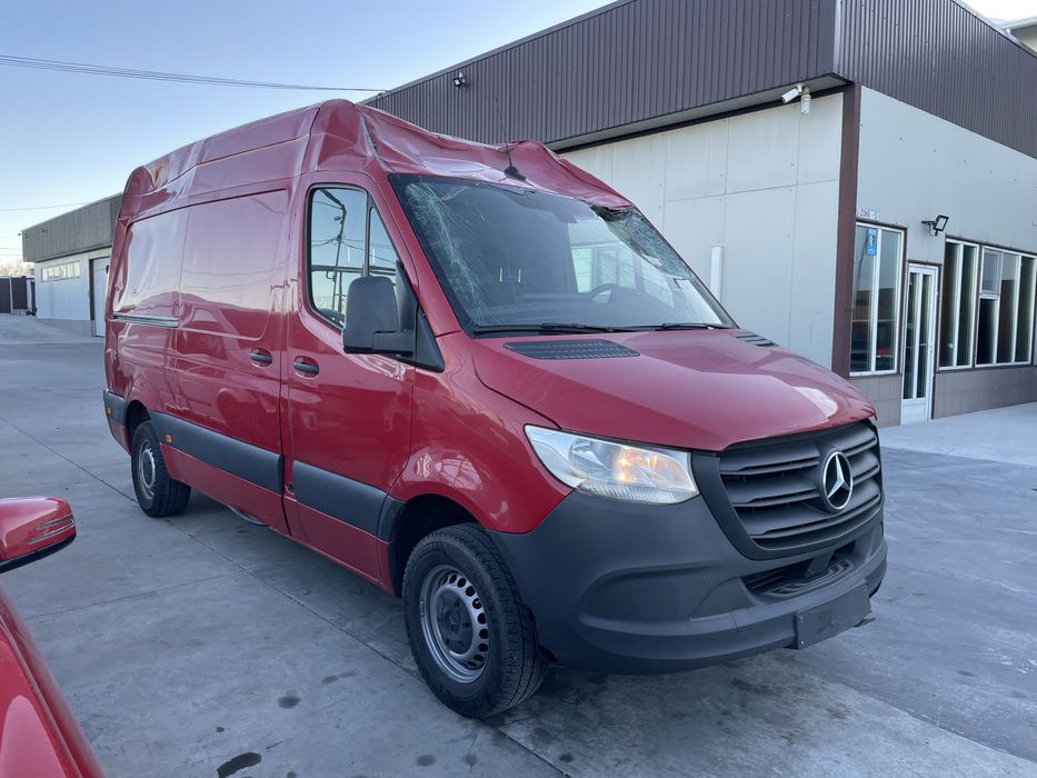 Dezmembrez sprinter 907/910 motor om654