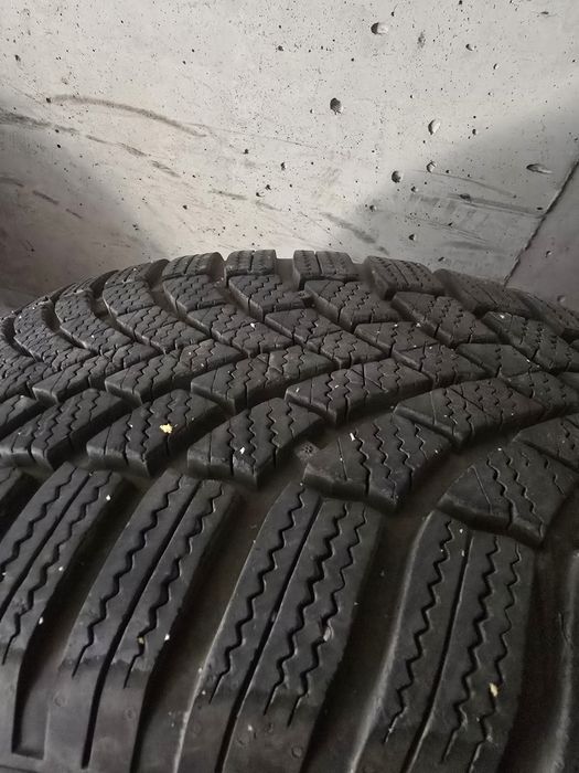 джанти с гуми Bridgestone Blizzak 225/55/17 за Ауди