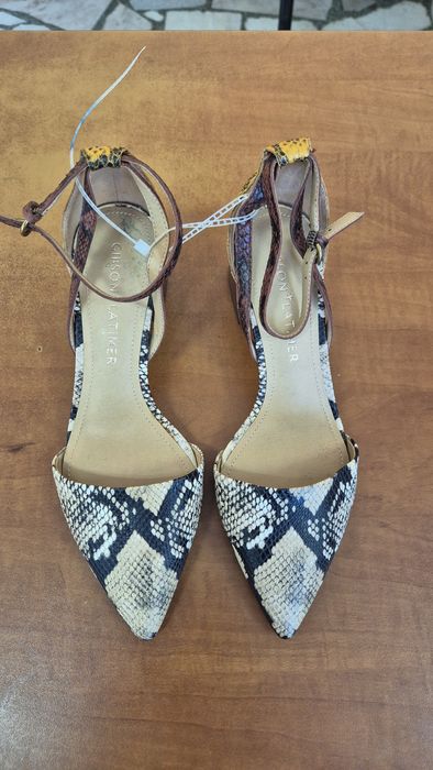 Дамски сандали,нови,естествена кожа,номер 38