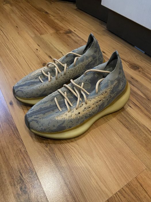 Adidas Yeezy с Европы