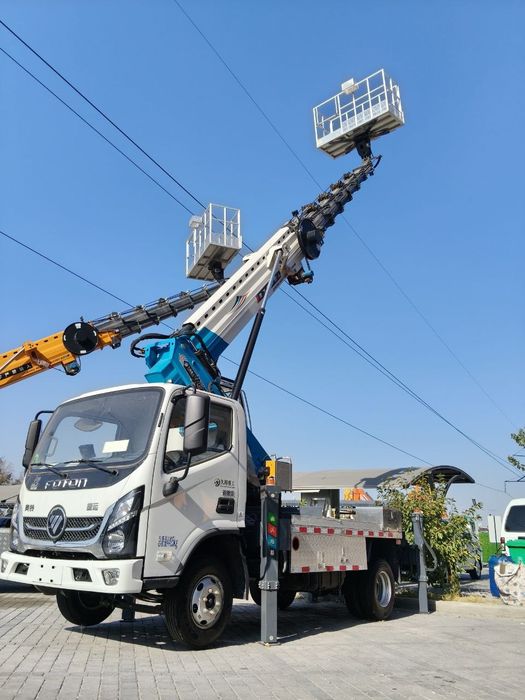 Foton 30.5 metrli avtovishka