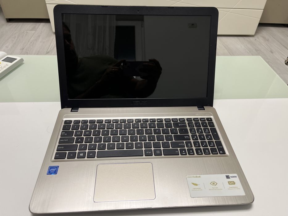 Laptop Asus VivoBook 15