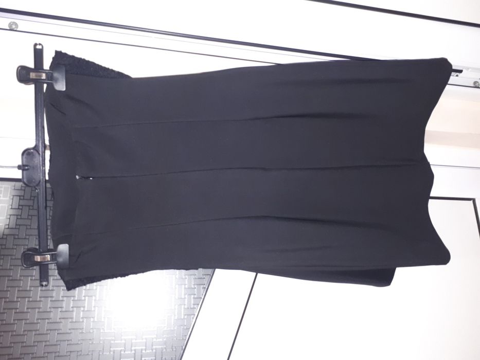 Черна рокля с дантела