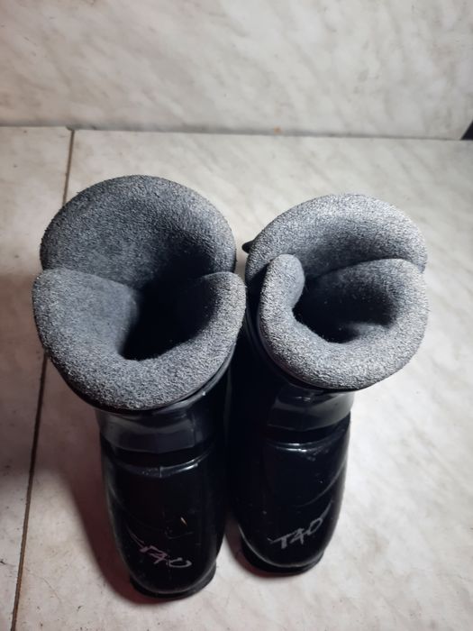 Clapari ski schi Tecno Pro copii mondo 19 corespunde mărimii 28-29