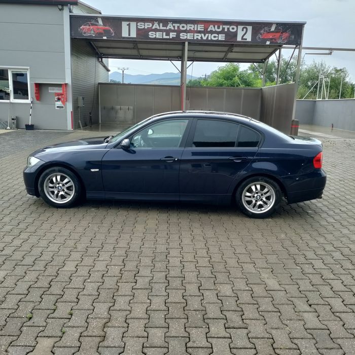 Bmw seria 3 e90 an 2006 benzina