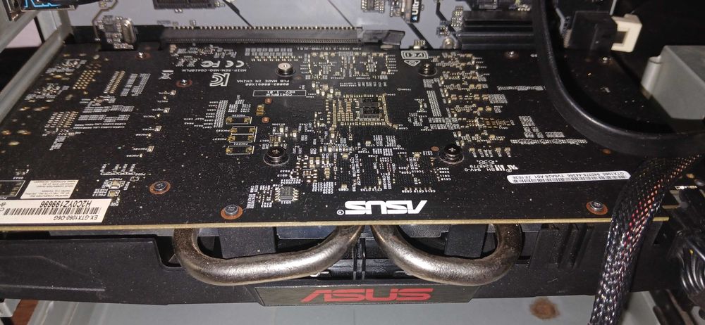 Vand/schimb Pc gaming