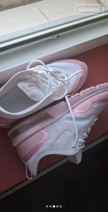 Adidași Nike folosiți f puțin