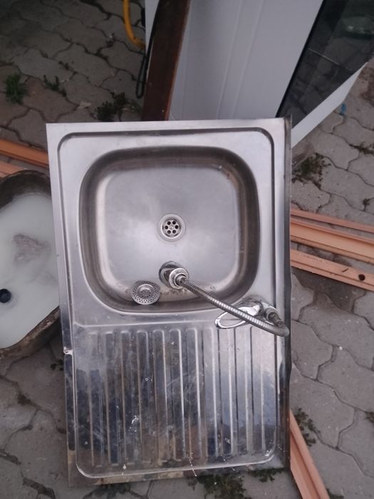 Мойка в сборе с краном