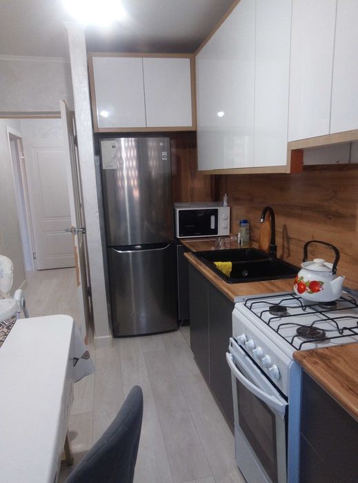 Продается 2 комн квартира в 15 доме