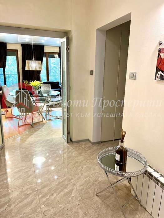 Дава се под наем Тристаен апартамент в София, Витоша - 135 кв.м за 1100 € - Снимка #3