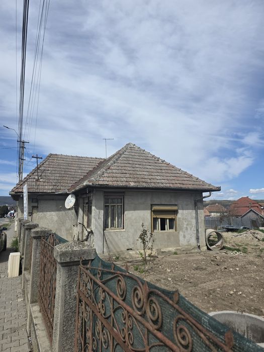Vând casă în mihai viteazul