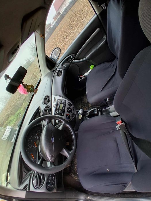 Vând urgent ford focus