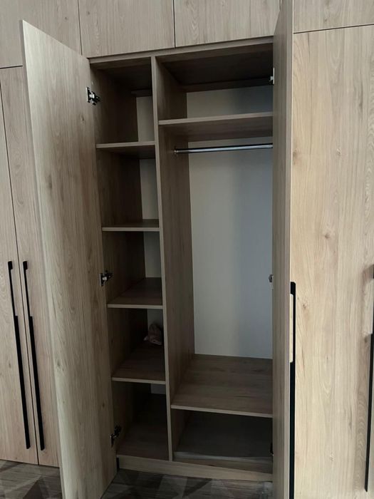 Продам шкаф и ресепшн