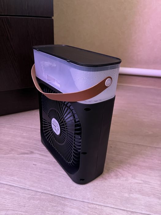 Продам вентилятор с увлажнителем