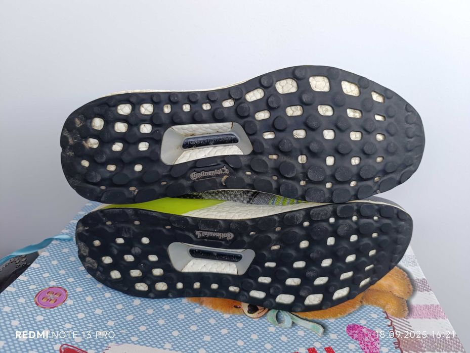 ''Adidas UltraBOOST ST''оригинални маратонки 46.5 номер