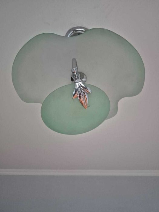 Люстра с 3-мя лампами