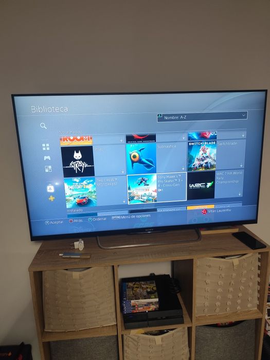 PS4 500G 1 controler și multe jocuri