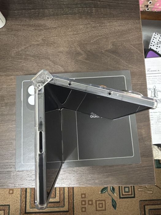 Samsung Galaxy Z Fold 8