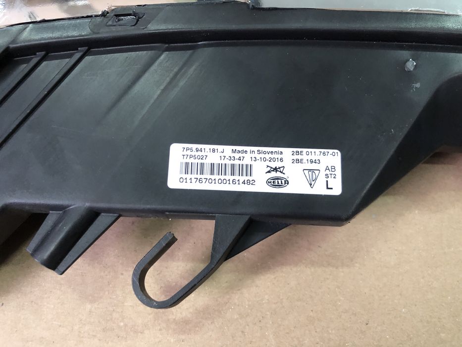 Led bara fata stanga Porsche Cayenne 7P5 facelift 2016