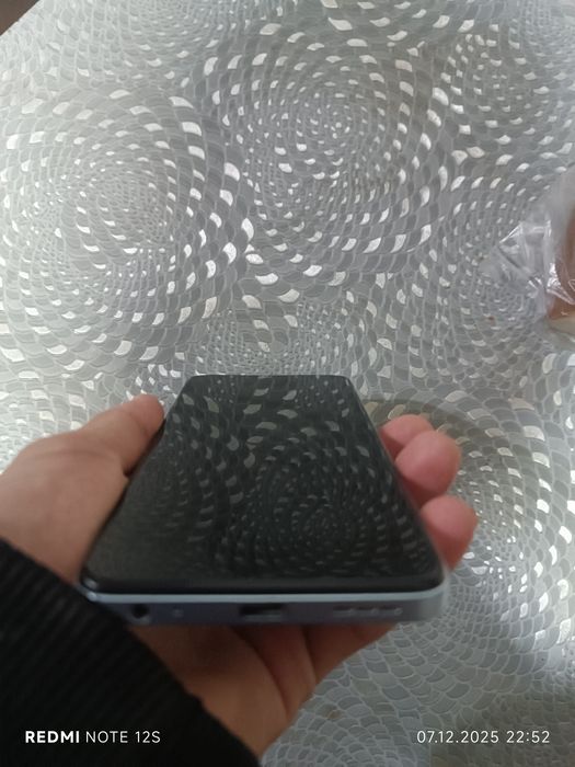 Продаётся телефон infinix HOT 30i