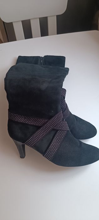 Продам сапоги (замша натуральная)