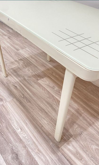 Стол металлический