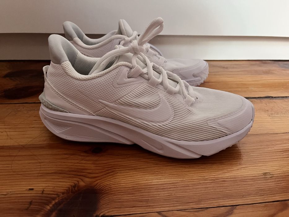 Обувки Nike номер 36.5