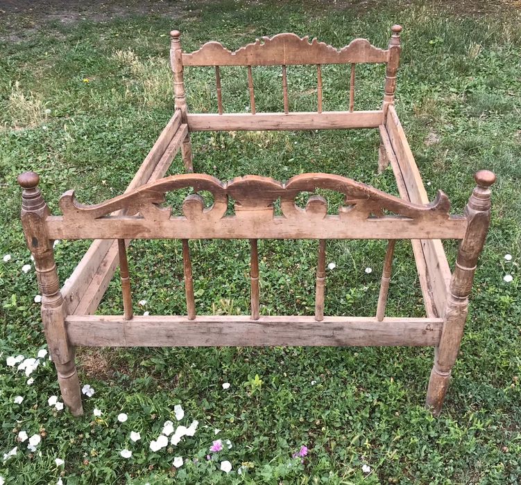 Антика!Автентично!1930 старо дъбово легло с красиви табли!180/120/84см