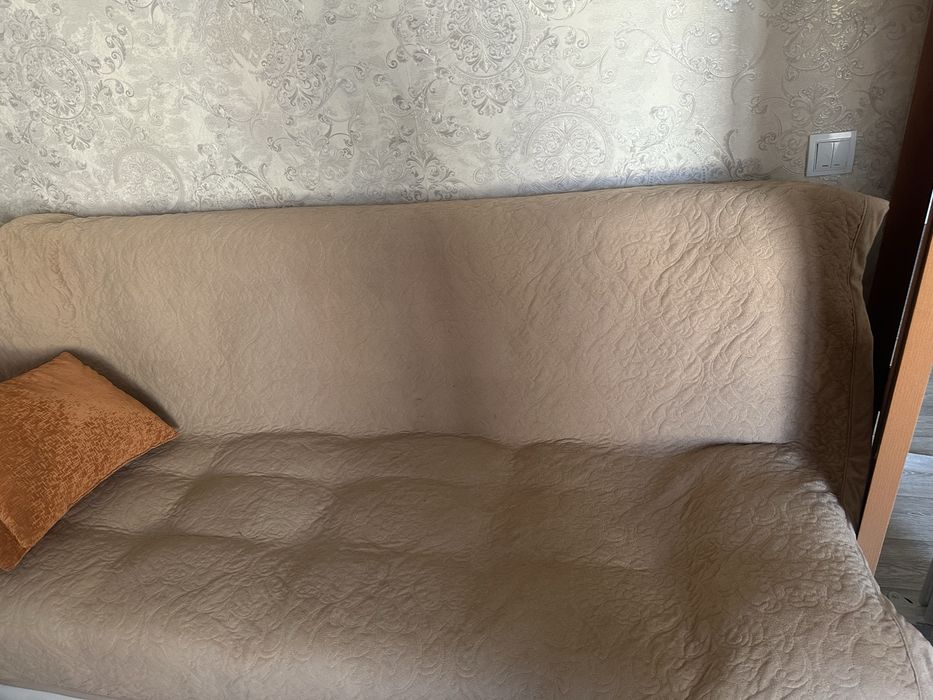 Продам диван в хорошем с