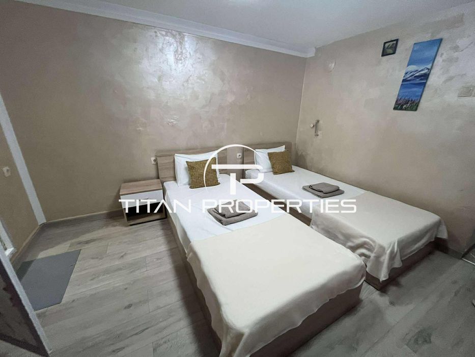 Дава се под наем Двустаен апартамент в Варна, Център - 40 кв.м за 380 € - Снимка #2