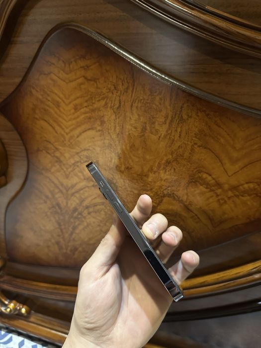 продается iphone 14 pro