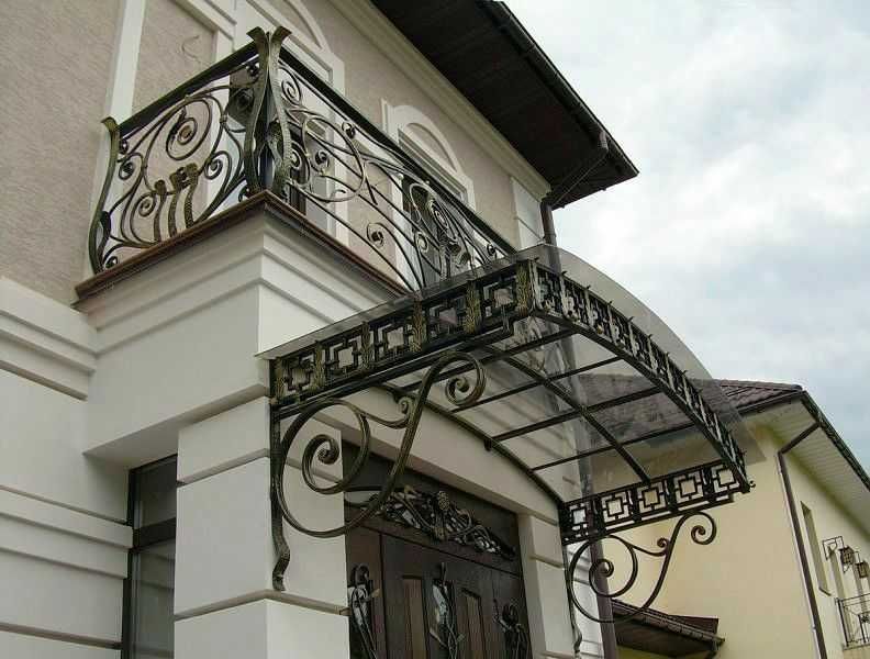 Изготовление и монтаж  Решеток , навесов , ограждения , козырьков .