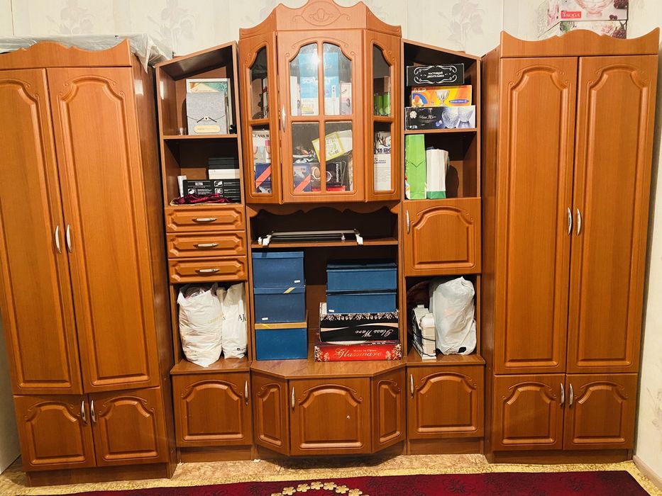 Гарнитура сатылады