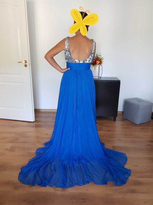 Rochie moderna cu trenă