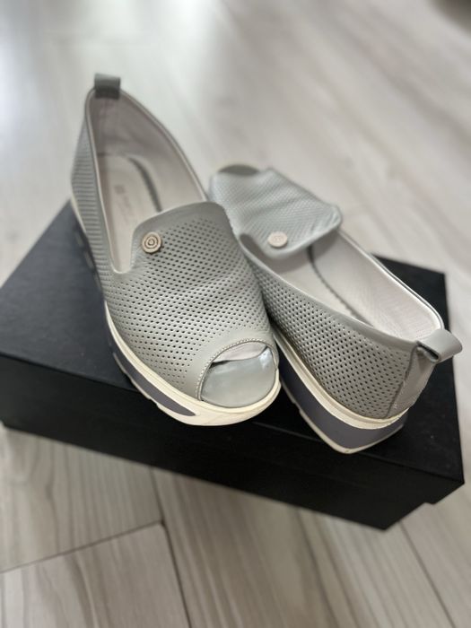 Туфли женские кожанные