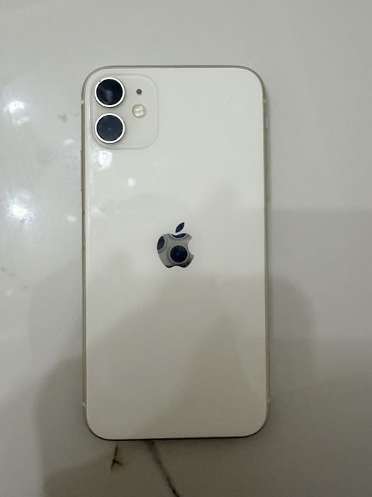Iphone 11 акум 78% цвет белый