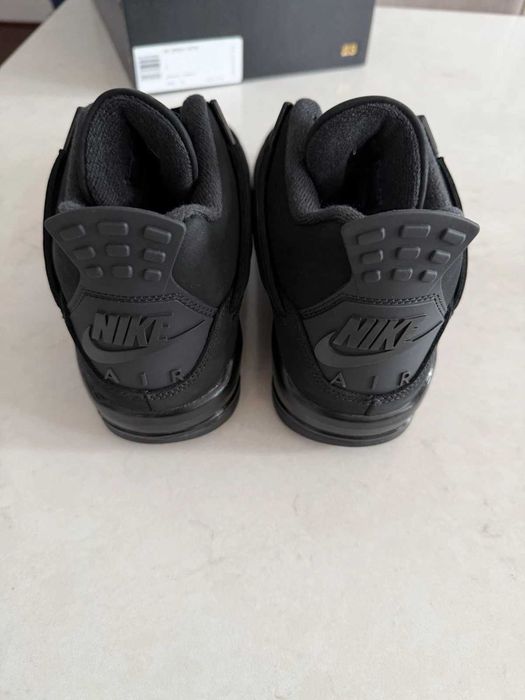 *REDUCERE* Jordan 4 Black Cat - Verificare Colet
