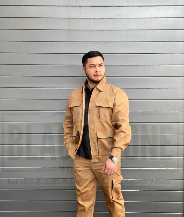 Спецодежда для рабочих строителей