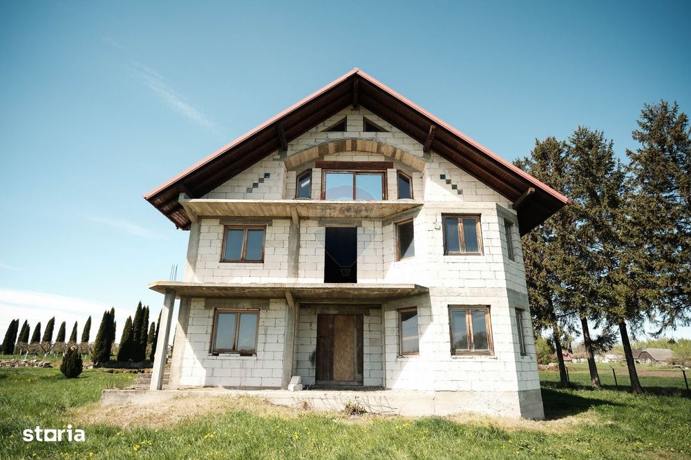 Casă / Vilă de vânzare in Fratautii Vechi