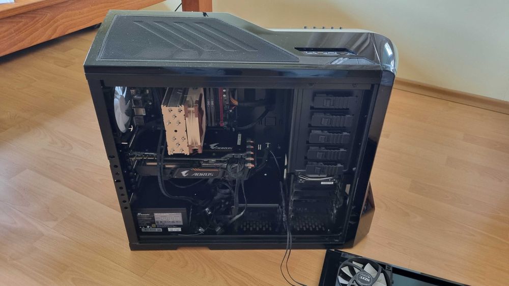 Desktop PC - i5-8600 GeForce GTX 1080 TI Aorus, 4 TB HDD