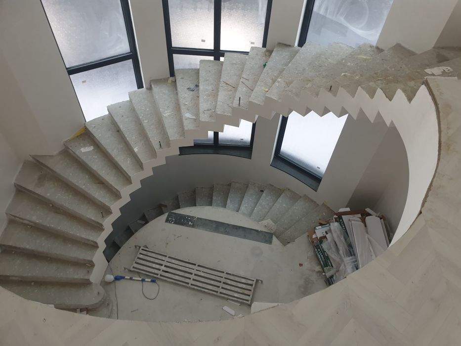 bitondan zamonaviy zinalar