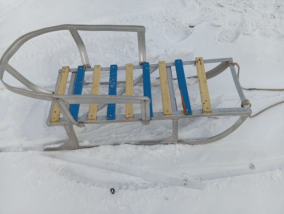 Продам санки.    .