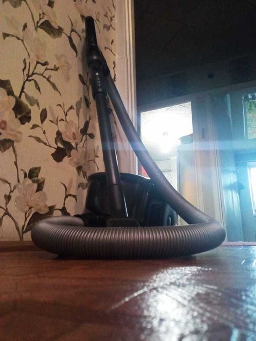 Пылесос Samsung со стаканом