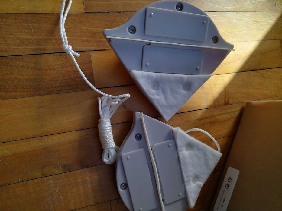 Уред за миене на прозорци с магнит